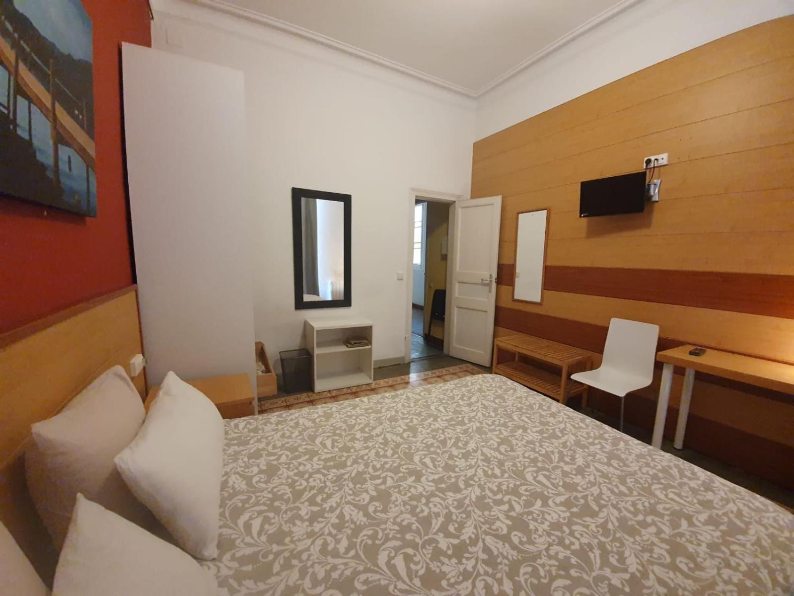 Appartamento Apartamento Urgell Barcellona Esterno foto