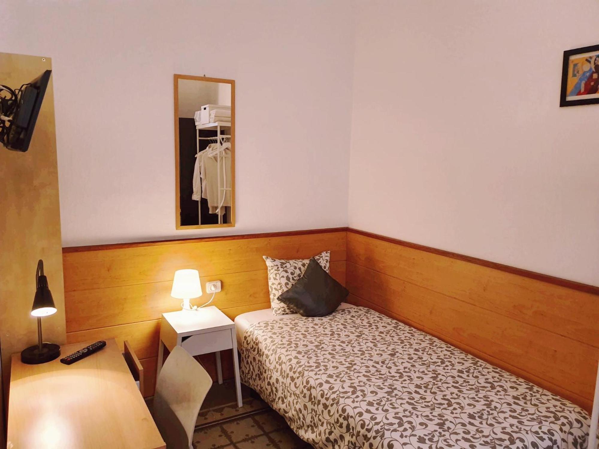 Appartamento Apartamento Urgell Barcellona Esterno foto